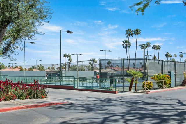 69 Camino Arroyo N, Palm Desert, CA 92260