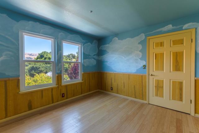 28900 Underwood Road,  CA: https://media.crmls.org/mediaz/1c860707-e586-4da3-9db4-a5a5fc561ba3.jpg