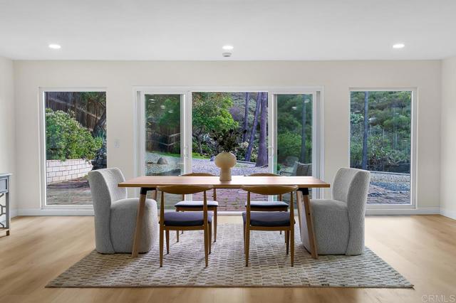 Detail Gallery Image 14 of 33 For 1602 Towell Ln, Escondido,  CA 92029 - 5 Beds | 3 Baths