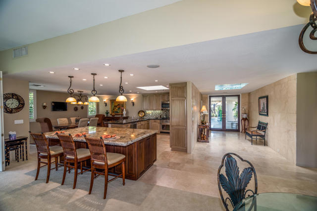 3 Harvard Court, Rancho Mirage CA: https://media.crmls.org/mediaz/1c869f69-d261-4363-8ce1-cfac9f012fe9.jpg