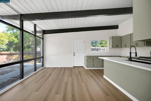197 Carolos Drive, Pacheco CA: https://media.crmls.org/mediaz/1c886560-9fc1-4c64-9da7-0f93c9d64b99.jpg