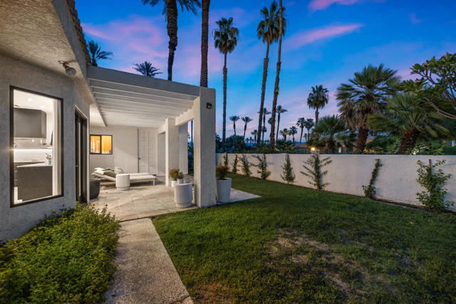 75465 Montecito Drive, Indian Wells CA: https://media.crmls.org/mediaz/1c88e302-fda6-41dd-865e-44d3d07a711e.jpg