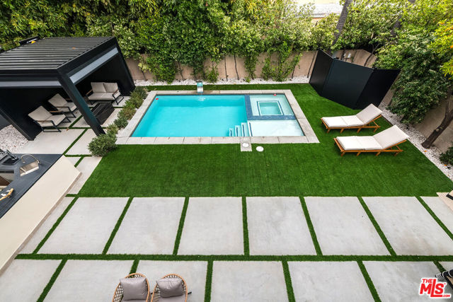 4906 Van Noord Avenue, Sherman Oaks CA: https://media.crmls.org/mediaz/1c89043e-65f5-4de7-97e7-888f800ae7b7.jpg