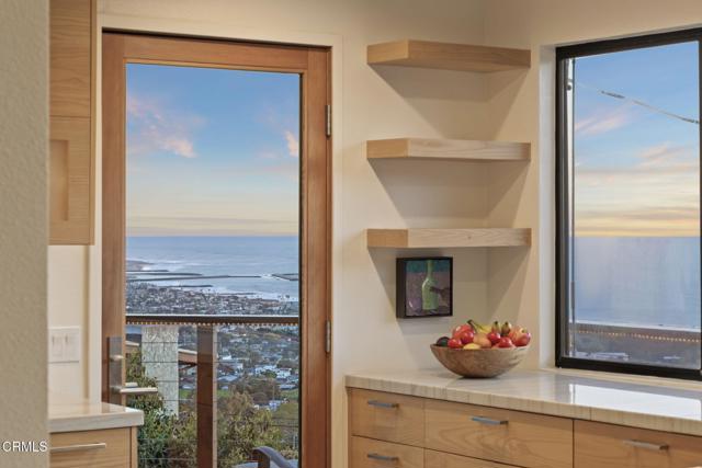 Detail Gallery Image 7 of 59 For 496 Lupine Way, Ventura,  CA 93001 - 2 Beds | 2 Baths