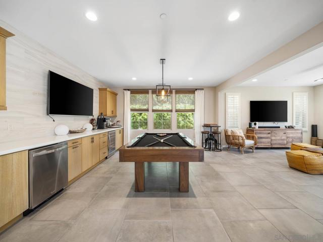 916 Camino Aldea, Chula Vista CA: https://media.crmls.org/mediaz/1c8a78bc-eb47-4892-ac2f-9371b84fb009.jpg