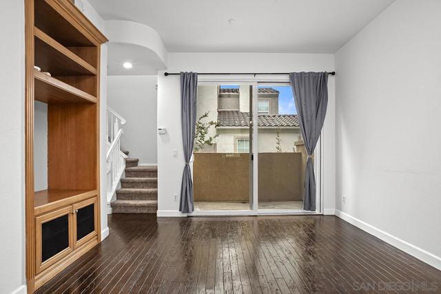 644 Hatfield Dr, San Marcos CA: https://media.crmls.org/mediaz/1c8b06c9-401a-4084-b150-ae140d1ed189.jpg