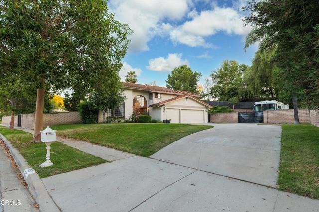 Detail Gallery Image 2 of 70 For 652 Stonebrook St, Simi Valley,  CA 93065 - 4 Beds | 2/1 Baths