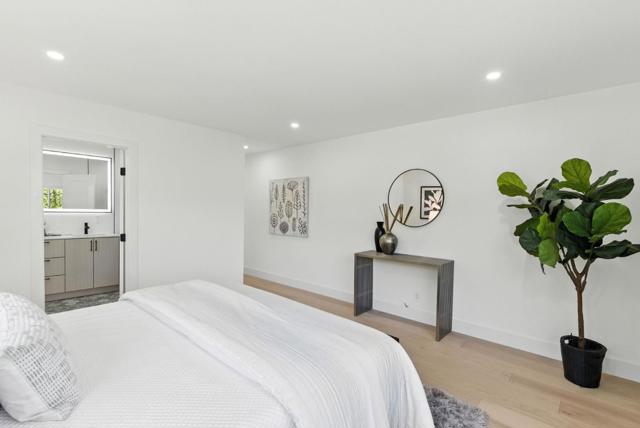 731 Valota Road, Redwood City CA: https://media.crmls.org/mediaz/1c8b755f-ee3f-406d-b662-67c280d7519b.jpg