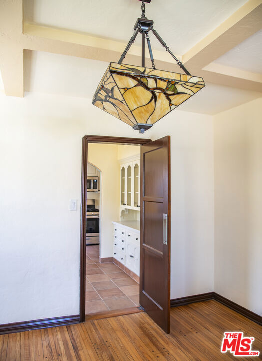 3220 W 78th Place, Los Angeles CA: https://media.crmls.org/mediaz/1c8ce0fe-5434-40f8-93bb-706aa42be2bd.jpg