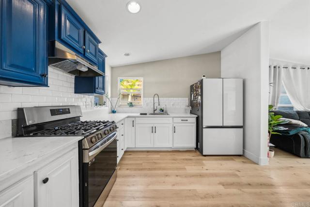 402 63Rd Street, San Diego CA: https://media.crmls.org/mediaz/1c8d0e65-b95e-4b79-95e7-783506cc8c58.jpg
