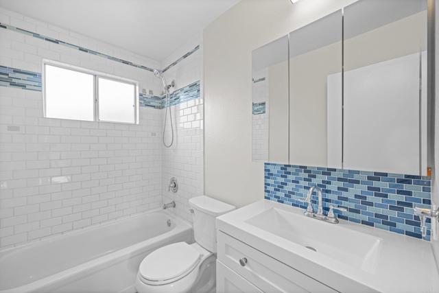 6681 Macarthur Drive, Lemon Grove CA: https://media.crmls.org/mediaz/1c8da9a0-e067-44c2-b127-2c3895fd815a.jpg