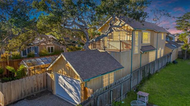 421 Eardley Avenue, Pacific Grove CA: https://media.crmls.org/mediaz/1c8db0de-43f6-4092-8963-54c53c1e8bab.jpg