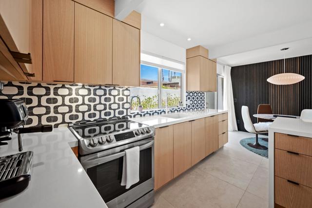 1740 N Via Miraleste, Palm Springs CA: https://media.crmls.org/mediaz/1c8dcca3-ad4d-4a1a-b45f-5bc983c1195e.jpg