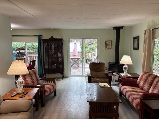 809 Maher Road, Royal Oaks CA: https://media.crmls.org/mediaz/1c8dfb45-712f-4dd0-886b-c8a934f950d3.jpg