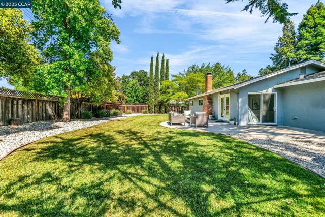 57 Jemco Ct, Pleasant Hill CA: https://media.crmls.org/mediaz/1c8e2f50-da7a-4dc4-96ae-4d025b806f67.jpg