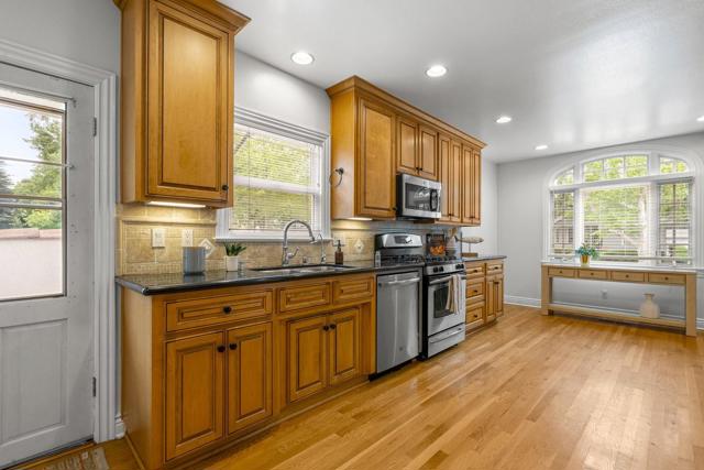 986 Schiele Avenue, San Jose CA: https://media.crmls.org/mediaz/1c90004c-07ae-4bf6-99af-360fd56ae2ee.jpg