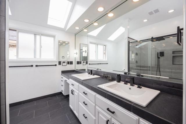 Image 35 of 63 For 447 Burning Tree Court