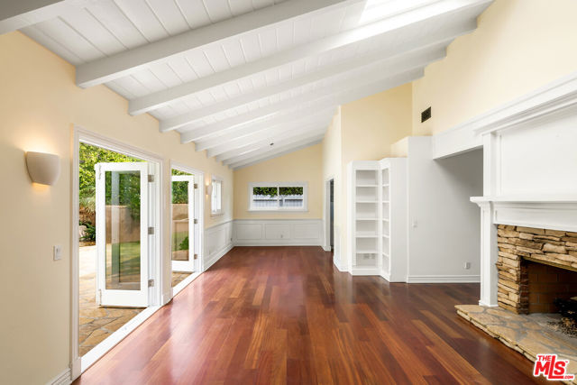 1006 Las Pulgas Road photo 4