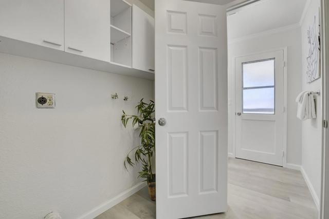 3517 Dahill Court, San Jose CA: https://media.crmls.org/mediaz/1c93162b-6464-4833-9eb0-43f7ad816c84.jpg