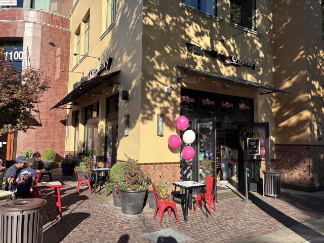 1443 Phantom Ave, San Jose CA: https://media.crmls.org/mediaz/1c93c92a-ae98-4ee5-a934-d112bbd4acbf.jpg