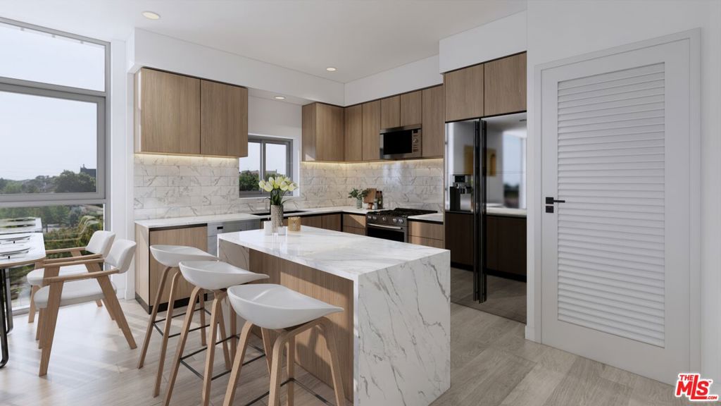 160 Chestnut Street #303