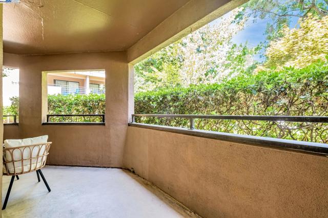39199 Guardino Drive, Fremont CA: https://media.crmls.org/mediaz/1c9427a1-6dce-4140-b18a-ba5927b311fc.jpg