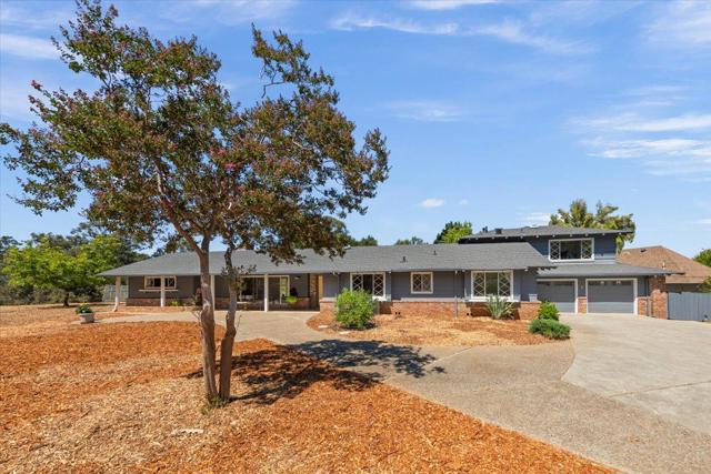 19660 Bainter Way, Los Gatos CA: https://media.crmls.org/mediaz/1c942a1b-adc0-4c77-88fb-6167538c51a1.jpg