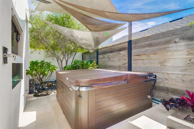 969 Adella Ave, Coronado CA: https://media.crmls.org/mediaz/1c9444c6-618a-4061-b15c-8bd09451000e.jpg