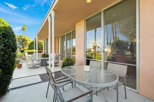 47360 Jadida Avenue, Palm Desert CA: https://media.crmls.org/mediaz/1c94e202-8a9c-40e9-b6a4-f3949fd3d720.jpg