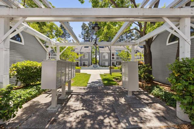 820 Boardwalk Place, Redwood City CA: https://media.crmls.org/mediaz/1c959c63-8d0a-41e7-b0cd-83e8390d9eb2.jpg