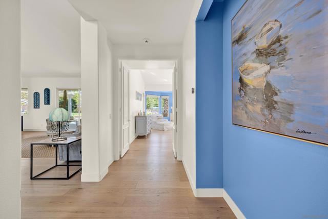 14265 Sandhill Rd, Poway CA: https://media.crmls.org/mediaz/1c95a50f-31fc-43ea-a088-031dec46d262.jpg