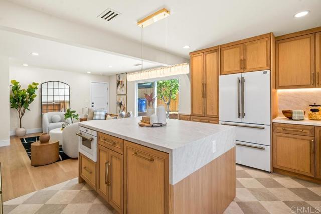 Detail Gallery Image 10 of 30 For 6280 Lance Pl, San Diego,  CA 92120 - 4 Beds | 2/1 Baths