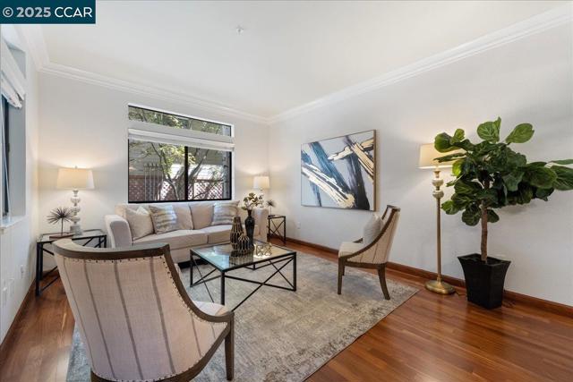 5501 Terra Granada Dr, Walnut Creek CA: https://media.crmls.org/mediaz/1c995337-7e05-4a26-a30b-efaaab4c5593.jpg