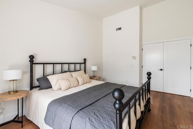 2663 Sutter St, Carlsbad CA: https://media.crmls.org/mediaz/1c99da5a-d3d8-40da-82d4-502bdbe7eb9c.jpg