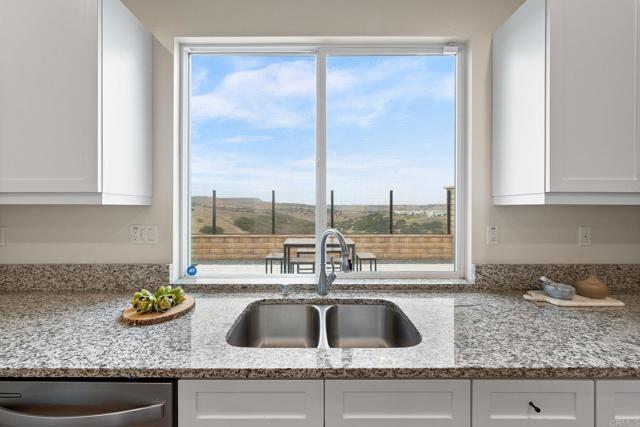 1228 Spivey Rd, Chula Vista CA: https://media.crmls.org/mediaz/1c9c5aae-3174-465a-a161-ca27d182c136.jpg