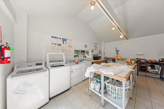 620 El Salto Drive, Capitola CA: https://media.crmls.org/mediaz/1c9caa64-75b8-4dcf-9853-d0db31d2de62.jpg