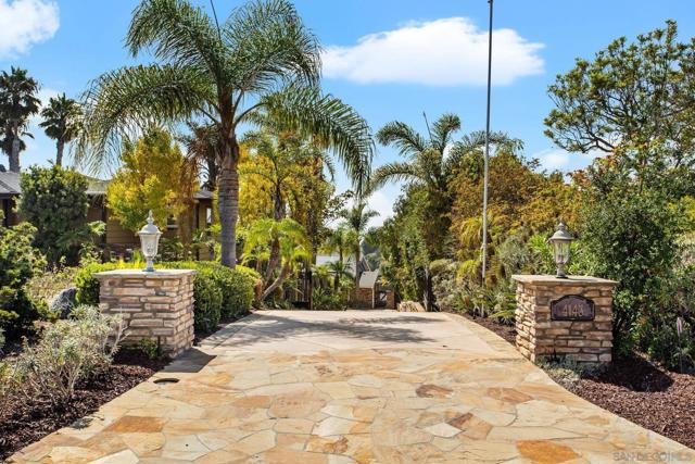 4143 Sunnyhill Dr, Carlsbad CA: https://media.crmls.org/mediaz/1c9ccbba-9d79-4adc-ad2e-e8c4eddea143.jpg