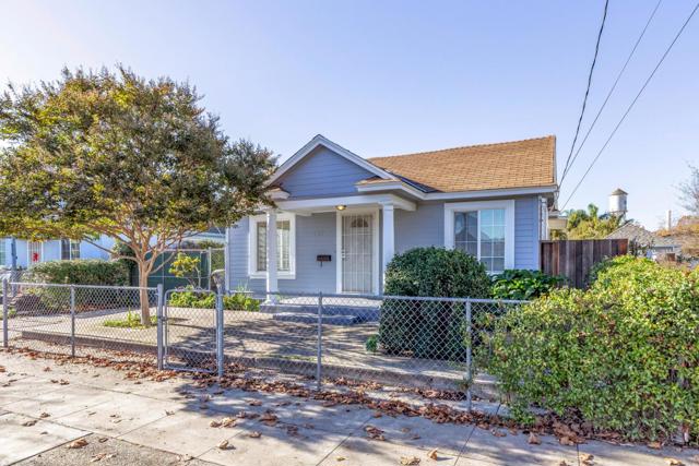 937 S 7th Street, San Jose CA: https://media.crmls.org/mediaz/1c9ec475-900f-4f61-beff-73e8d57932a0.jpg