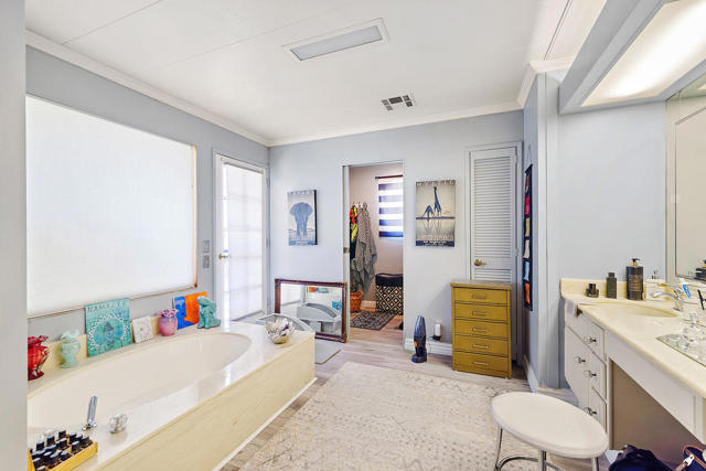 38250 Azalea Drive, Palm Desert CA: https://media.crmls.org/mediaz/1c9f5afe-31cf-46f5-a356-64cda52ec82f.jpg