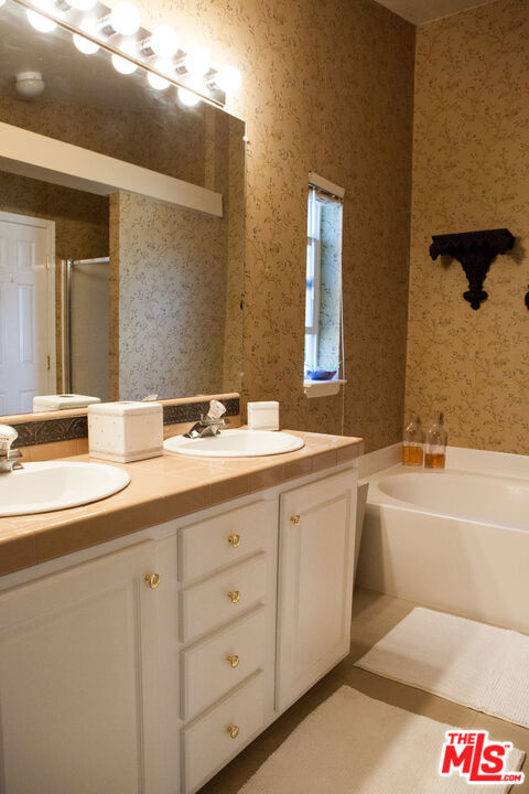 100 PAWNEE Lane photo 11
