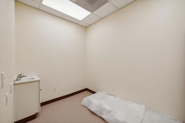 3234 Clement Street, San Francisco CA: https://media.crmls.org/mediaz/1c9f948b-6a03-419b-aeab-310e6915a5d1.jpg