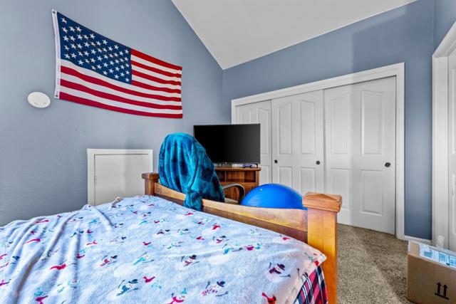 151 Tierra Del Sol, Hollister CA: https://media.crmls.org/mediaz/1ca1950f-2332-42b8-be3e-30652ec495b0.jpg