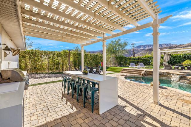 71530 Quail Trail, Palm Desert CA: https://media.crmls.org/mediaz/1ca2b0c7-739a-477b-92f0-2e58aee9caec.jpg