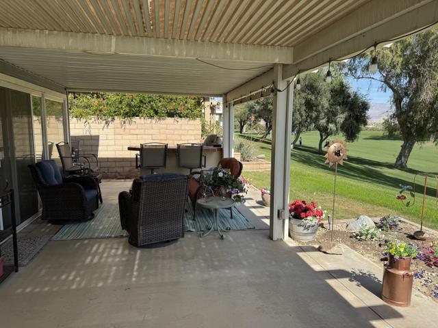 35610 Mexico Way, Thousand Palms CA: https://media.crmls.org/mediaz/1ca2bf51-b2f0-4ae0-8532-754786f27347.jpg