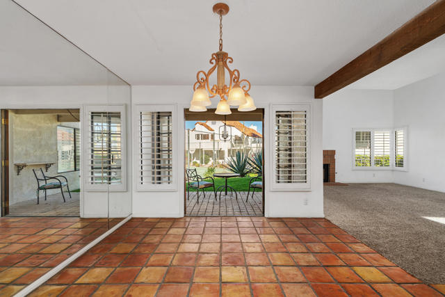 73322 Shadow Mountain Drive, Palm Desert CA: https://media.crmls.org/mediaz/1ca303ce-1876-475f-bed8-43103012800c.jpg