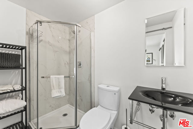 145 Napoleon Street, Playa del Rey CA: https://media.crmls.org/mediaz/1ca36c5b-206d-4557-9ab0-7d5b11ff2d56.jpg
