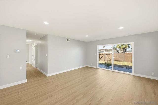 2990 Greyling Dr, San Diego CA: https://media.crmls.org/mediaz/1ca3c940-1c2f-484f-b0ee-9386c8a92626.jpg