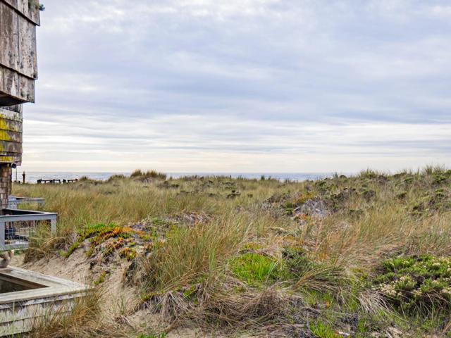 101 Shell Drive, La Selva Beach CA: https://media.crmls.org/mediaz/1ca4a401-3bde-4850-aa18-a641af1cc7d6.jpg