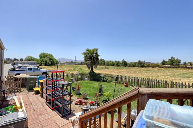 2900 Fairview Road, Hollister CA: https://media.crmls.org/mediaz/1ca4bf5f-264d-4a01-b3d6-98a01dc86782.jpg