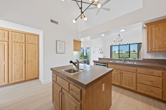 80555 Pebble Beach, La Quinta CA: https://media.crmls.org/mediaz/1ca51cc7-bf20-4ad4-89f1-6801841767b5.jpg